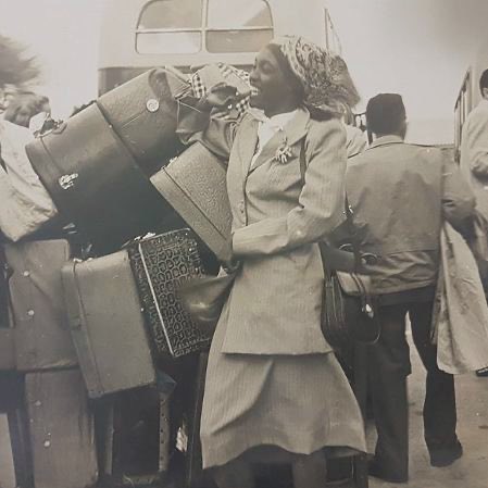 timebrasil's tweet image. 𝗠𝗘𝗟Â𝗡𝗜𝗔 𝗟𝗨𝗭 🏃🏾‍♀️

1ª mulher negra a representar o 🇧🇷 em @JogosOlimpicos.

Disputou os 200m rasos e o 4x100m em Londres 1948 🇬🇧

Era atleta do @SaoPauloFC e treinada pelo alemão Dietrich Gerner, técnico de Adhemar Ferreira da Silva.