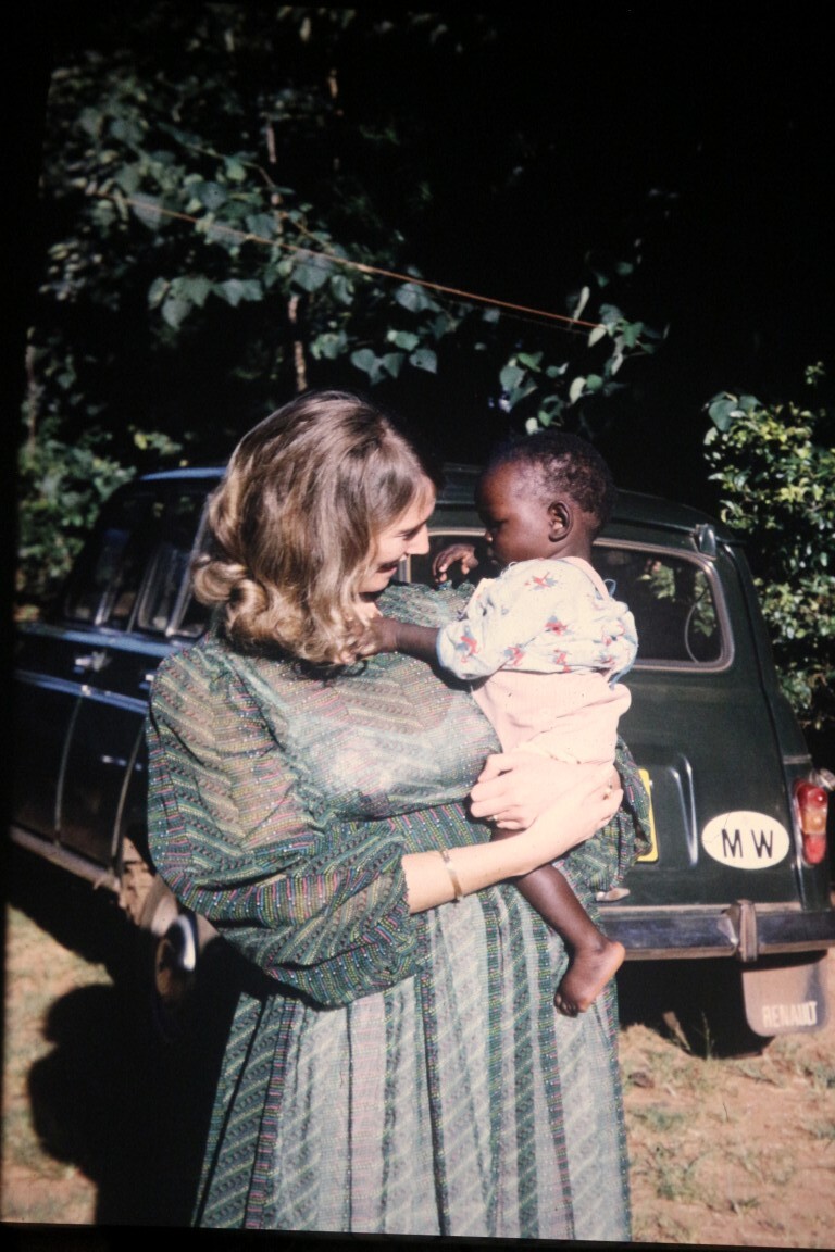 samantics_ncl's tweet image. Happy #internationalwomensday!
To all the inspiring women in my life, I want to especially celebrate my mum, the pre-digital nomad who left the UK in the 70’s to travel and teach midwives in a mission hospital in Malawi. #sheinspires ❤️❤️