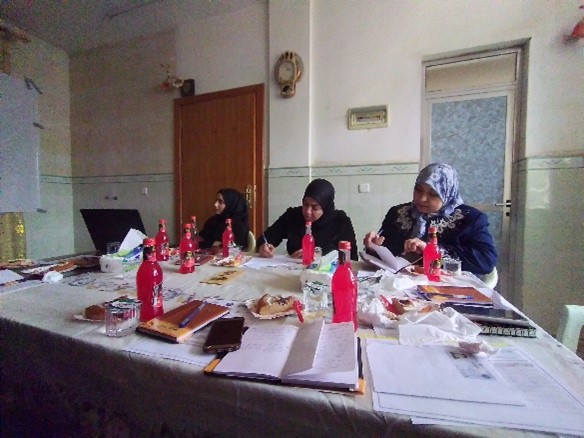 Internews's tweet photo. Good #journalism includes the voices of women. It builds #trust and is good for society. Read #ReflectReality for strategies & best practices to amplify women’s expert and authoritative voice. https://t.co/8dLJImPr2R #IWD2021 #IWD #M4W2021 #Knowyourdata #Media4women #womensday https://t.co/D6gveeYH5J