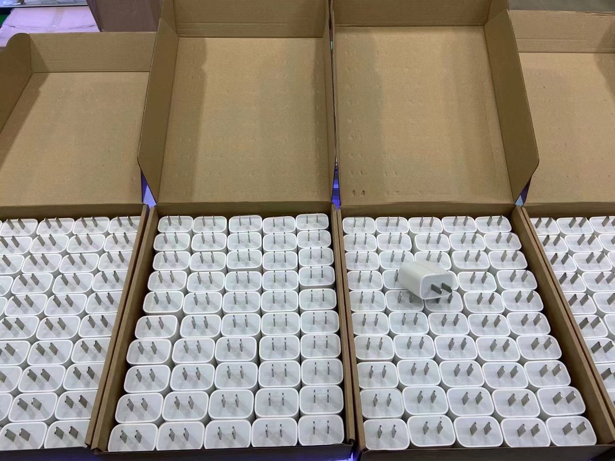 bossminn's tweet photo. Super discount event is coming!
#iphonedataline #iPhonechargingplug
#iPhone  
We have sufficient stock, welcome to consult and order
my WhatsApp: +8617688993434
myWeChat: ZLena1997 https://t.co/JlwfC67pzc