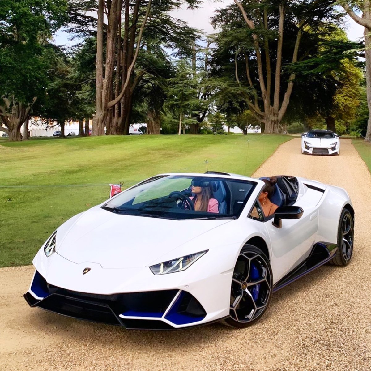 “THERE IS NO LIMITS TO WHAT WE, AS WOMEN, CAN ACCOMPLISH” 
Michelle Obama

Celebrating International Women’s Day! 

#lamborghini #internationalwomensday #sytner #women #michelleobama