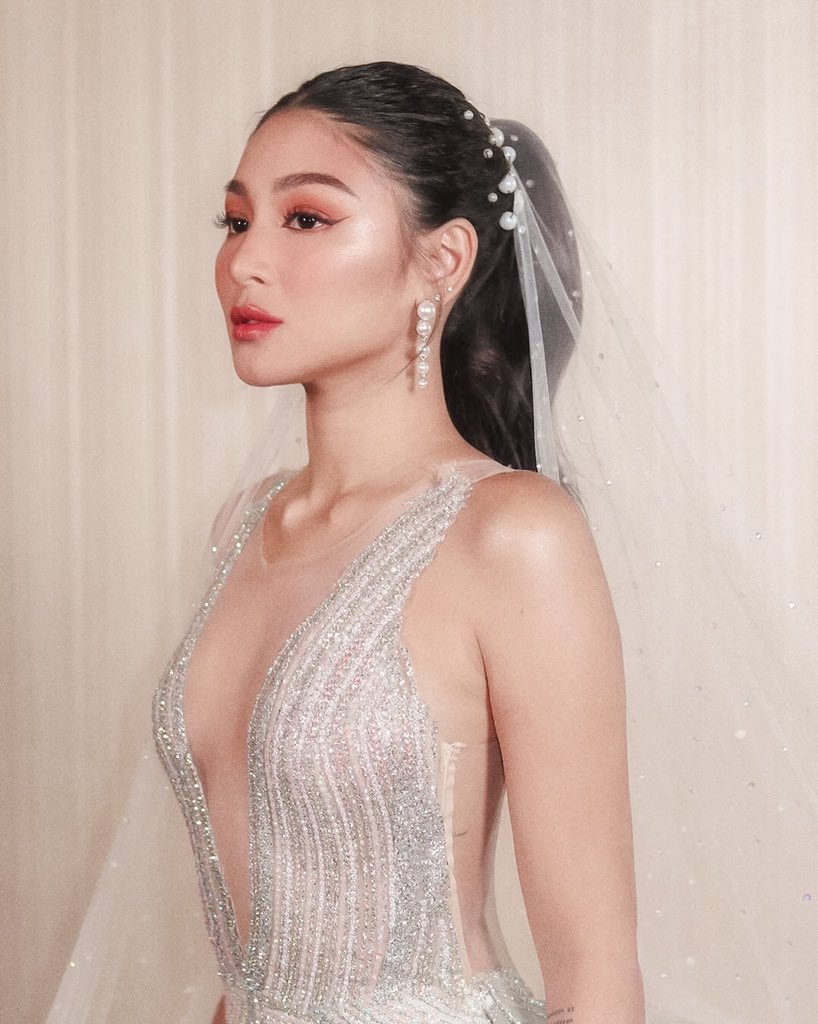 lovinglustre's tweet image. For WAYV's non filipino fans.

Nadine Lustre is an award-winning actress, endorser, singer, dancer and artist. And FYI she's the President of the Philippines.