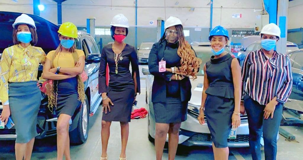SandraCsAuto's tweet photo. The Team π§ππ π©π.
Wechoosetochallenge
Excellent service is the Key.
#toyota
#Germaine
#weknowcars
#autocsguru
#queenofwheels2021
#car08035451696
#iwd2021
#internationalwomensday
#happywomensday
#iwd2021
#Sandra
#queenofwheels2021
#spannerbabe
#yourfavouriteautogirl https://t.co/NT82nLT6KP