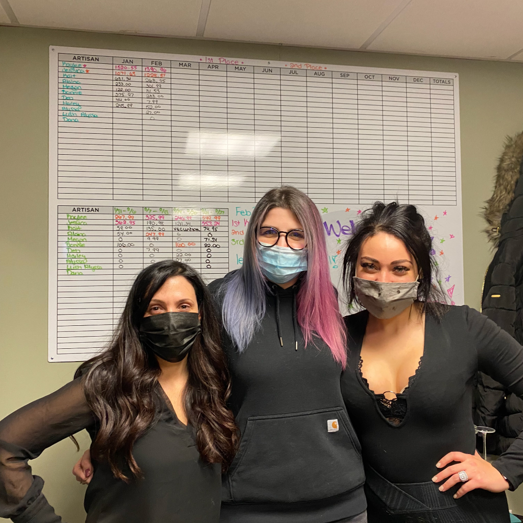 We did this dry-erase board for the Gallery Salon to track their goals! We love the idea and we ❤️ our neighbors!