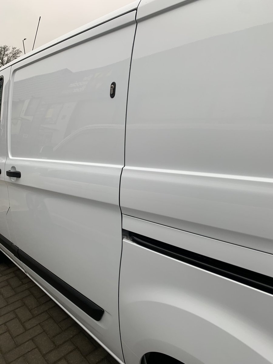 vanwagenuk's tweet image. 🔒 Ford Custom Security 

🔹Installed to sliding door &amp;amp; rear door L4V hook dead locks in high position including driver's door Replock.

#vansecurity #fordhooklocks #hooklocks #vansecuritylocks #deadlocks #vandeadlocks #vanlockspeterborough #vanwagenlimited #protectyourvan #l4v