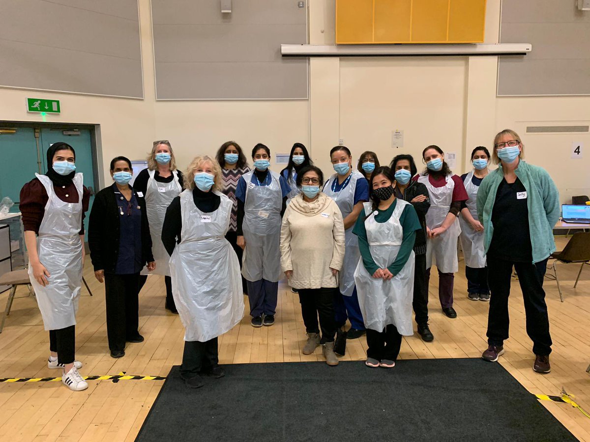 This is what #InternationalWomensDay looks like at The Dominion #COVIDVaccination Centre 
What a team!  💪🏽 👏🏼