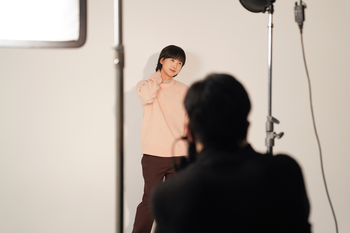 mintobe1011's tweet photo. 210308 미니앨범 재킷 촬영 비하인드 선공개
2. 신준기 컷
#버즈 #BUZZ
#잃어버린시간 #TheLostTime
#아날로그 #그대라서 #Lighthouse #비 #위로 #내일은
#김예준 #윤우현 #신준기 #손성희 #민경훈 https://t.co/keiKEPh4On