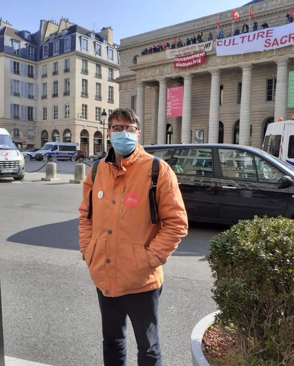 SNSPscenes's tweet photo. Le président du SNSP à l Odéon en soutien aux salariés mobilisés 
#occupationodeon @cgt_spectacle 
#reouverturedeslieuxculturels https://t.co/ZxNsf2WykF
