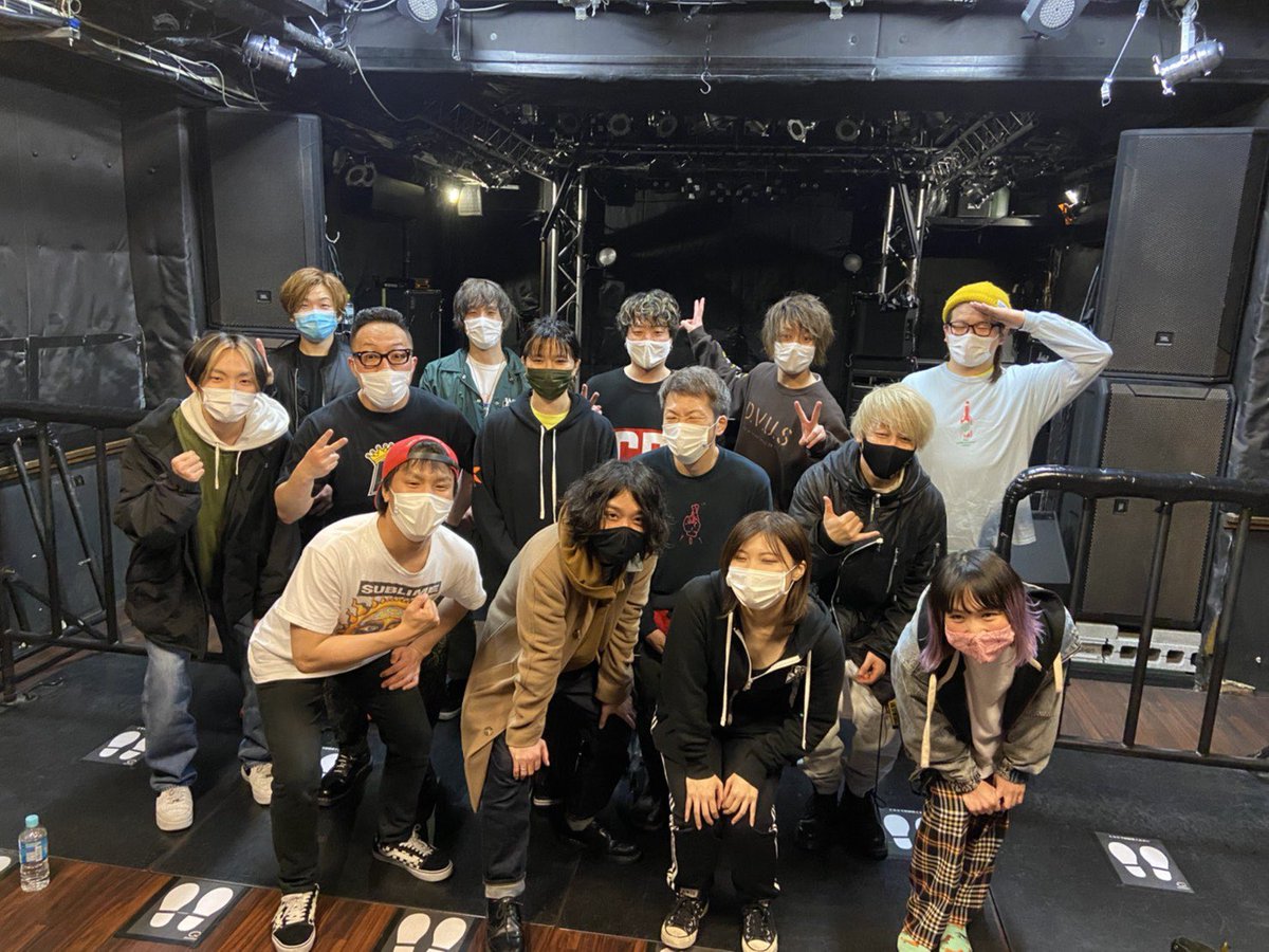 Miki Mayson S Party S Tweet 改めまして メイソンズパーティーです Tour 21 2日目福岡queblick ライブハウス全体が一体になった感覚が今でも残ってるよ こんなにも素晴らしい夜が迎えられたのはみんなのおかげ 本当にありがとう Shima二日間ありがとう