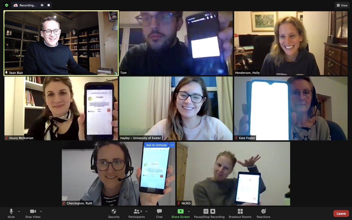 Holly Henderson tweet media