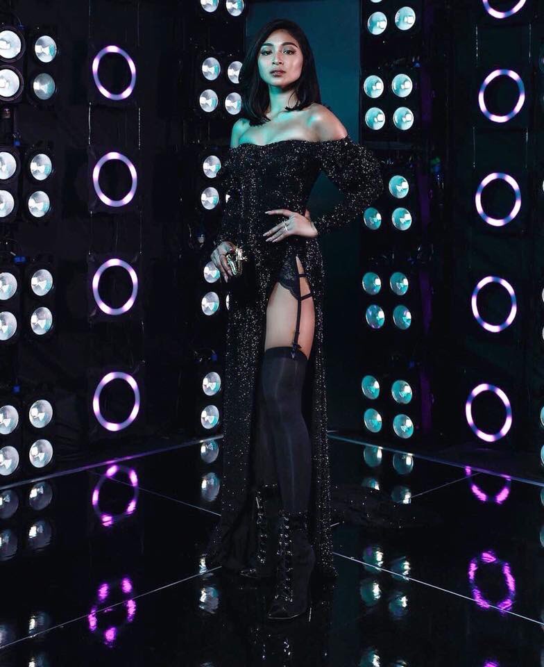 intonozomi's tweet image. For those people who doesn't know Nadine Lustre, this is her. She's the CEO of slaying all the gown that has slits. 

follow her: @hello_nadine