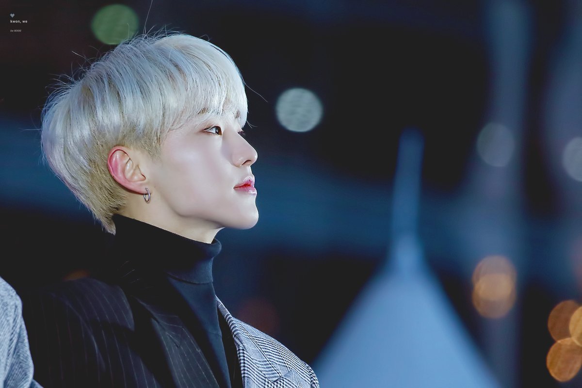 prestige_of_SVT's tweet photo. 163. Q. 세븐틴이라는 팀에서 어떤 사람으로 기억되고 싶어요?
A. 아, 그냥 자기 일에 열정이 있고 무대를 소중하게 생각하는 사람이 있었다 - #호시 https://t.co/5nqeklgLPA