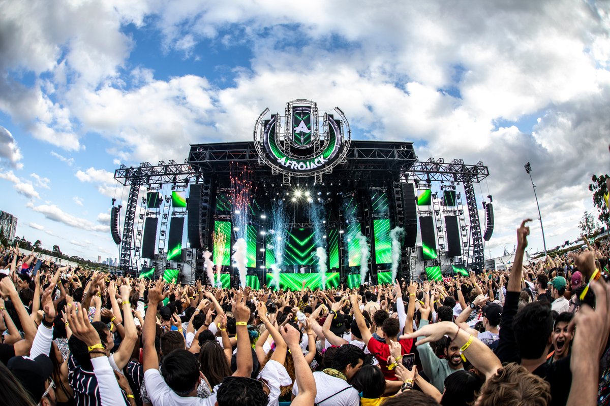 afrojack tweet picture