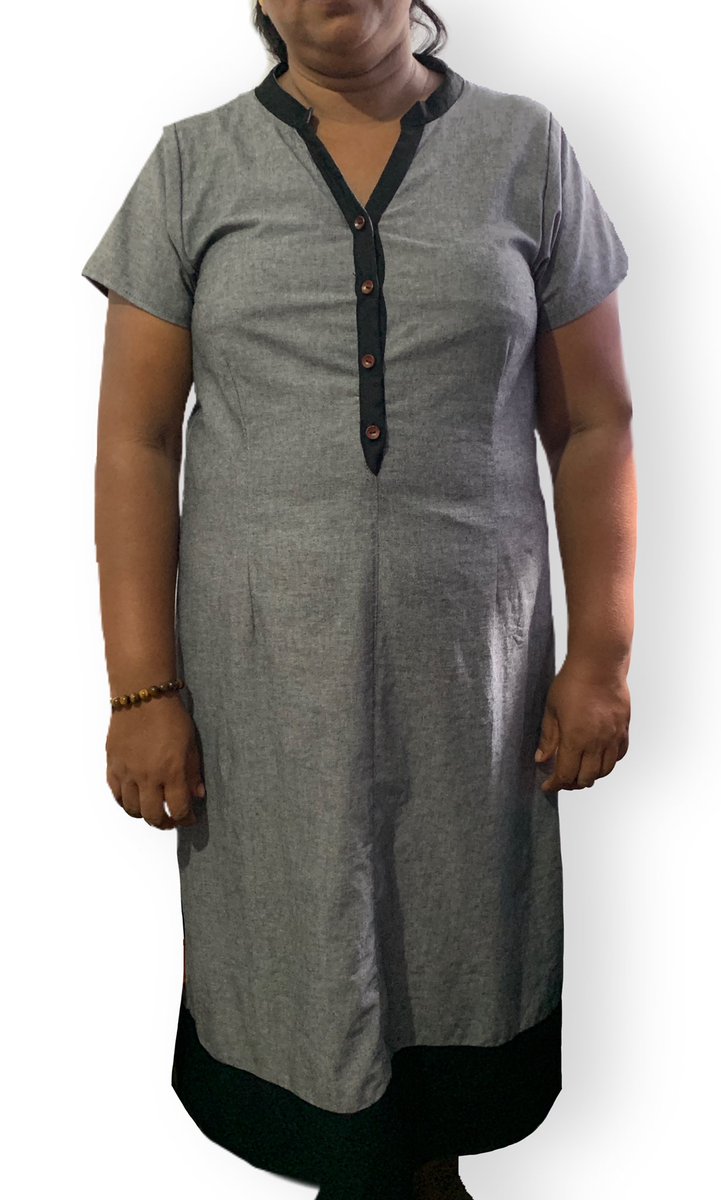 SAYLASBoutique's tweet photo. A happy customer in our BLACK &amp; GREY SHORT SLEEVE MIDI DRESS ❤️❤️❤️❤️ https://t.co/ducnTivIYB