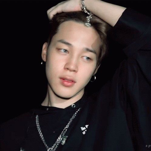 ภายใต้เครื่องสำอางนั่นอ่ะหรอ