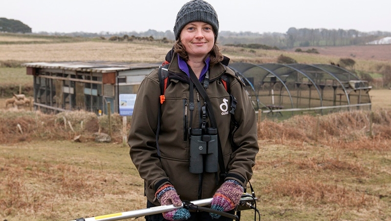 This week, in celebration of #InternationalWomensDay we will be interviewing some of the amazing women at Durrell. 🙋‍♀️ 

First up, we have Senior Bird Keeper and manager of the chough reintroduction project - Liz Corry.  

Full interview 👇  
bit.ly/2PIveiO   

#IWD2021