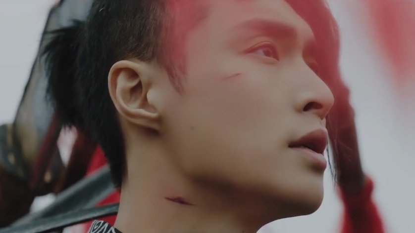 shelovesdyo's tweet photo. top-tier. legend. lay zhang. https://t.co/4kaLoIFURr