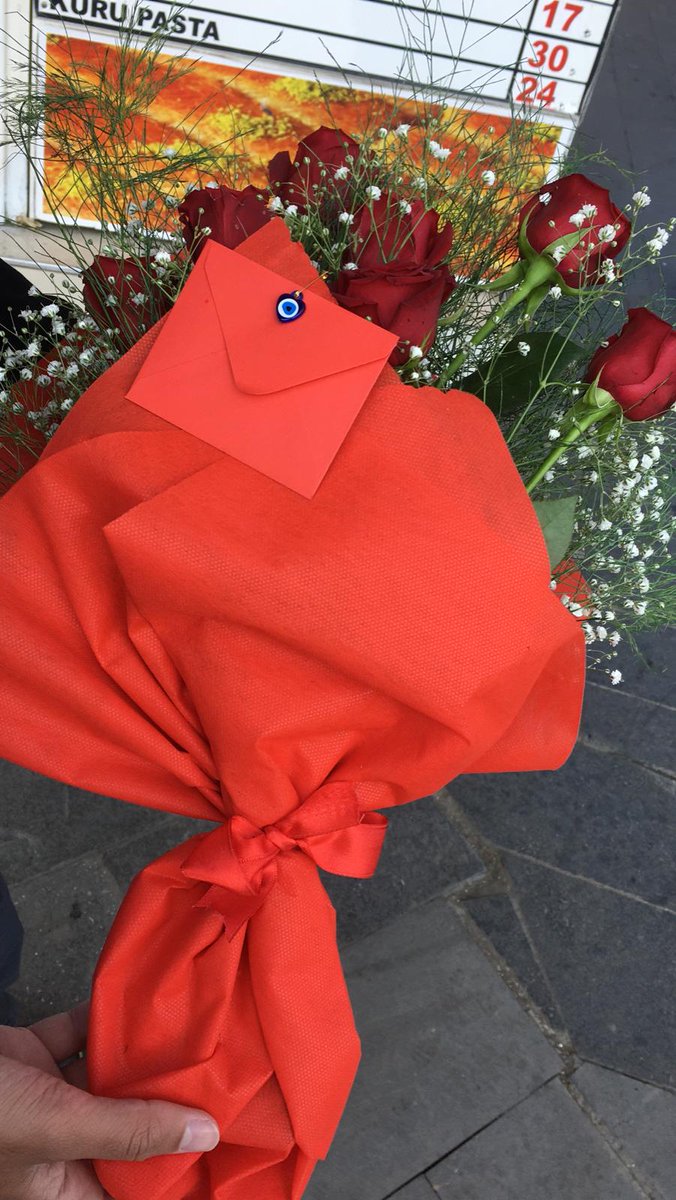 100 tl Verip Aldik , Evlenmemek İçin Yeterli Bir Gerekçe😂