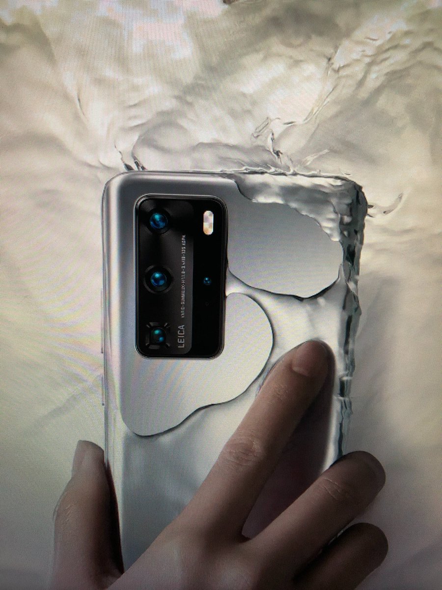 Roumain_91's tweet photo. N'ayez plus peur de vous mouiller
Avec une certification IP68, le @huaweimobilefr P40 Pro est résistant à l'eau, aux éclaboussures et à la poussière !
Venez le tester avec @Demooz_Fr 
#demoozerhuawei #HuaweiP40Pro #trybeforeyoubuy https://t.co/klxPH7lz0S
