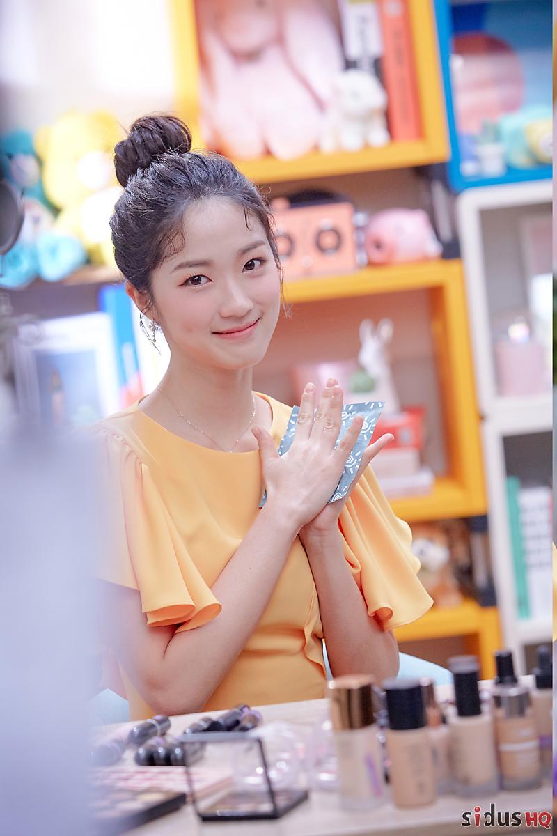 hellobungz's tweet photo. 210306 Sidus Naver Post update with Kim Hye Yoon X @livegoddess_kr behind the sceneโค (5)
๐https://t.co/MwMGQzcEwz
#KimHyeYoon #๊นํ์ค #เธเธดเธกเธฎเนเธขเธขเธธเธ #ใญใ ใใฆใณ #๋ง๋ฉ๊ณต์ฃผ #๋ผ์ด๋ธ์ฌ์ #LiveGoddess https://t.co/4yeyKhWuda