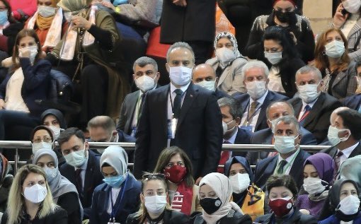 Alinuraktas70's tweet photo. AK Kadınlar gümbür gümbür maşallah. Genel Merkez Kadın Kolları 6. Olağan Kongresi'nde Başkan seçilen Ayşe Keşir Hanımefendi’yi tebrik ediyor, bayrağı devreden Kadın Kolları Başkanı’mız Lütfiye Selva Çam Hanımefendi’ye de çalışmalarından dolayı teşekkürlerimi iletiyorum. https://t.co/XDKHMiuLHk