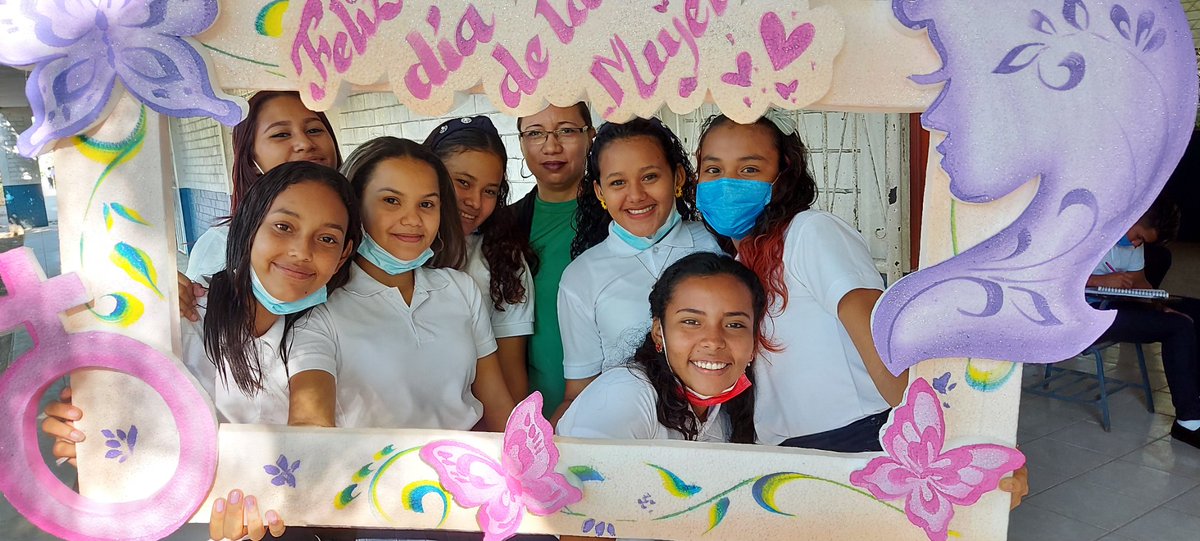 #MujeresFuerzasVictoriosasImprescindible.
#140aniversariofundaciónINOBML.
#DiaInternacionalDeLaMujer

"Celebrar a la Mujer ... Es celebrar a la Vida".... Rubén Darío..
Con este elenco hermoso felicitamos desde nuestra Comunidad Educativa del INO-BML