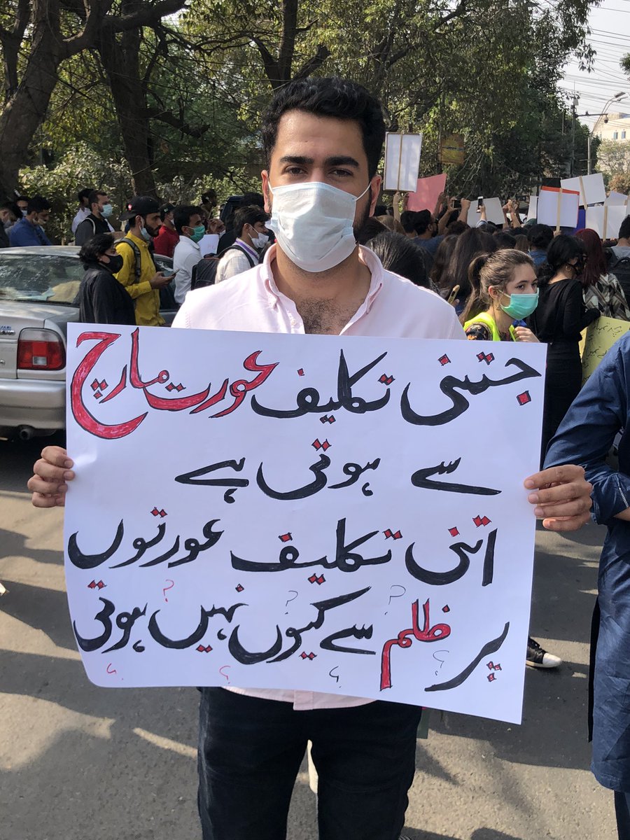 itsallsheen's tweet photo. I think i found my favorite placard from the #AuratMarch2021 https://t.co/PnEhl3QsIr