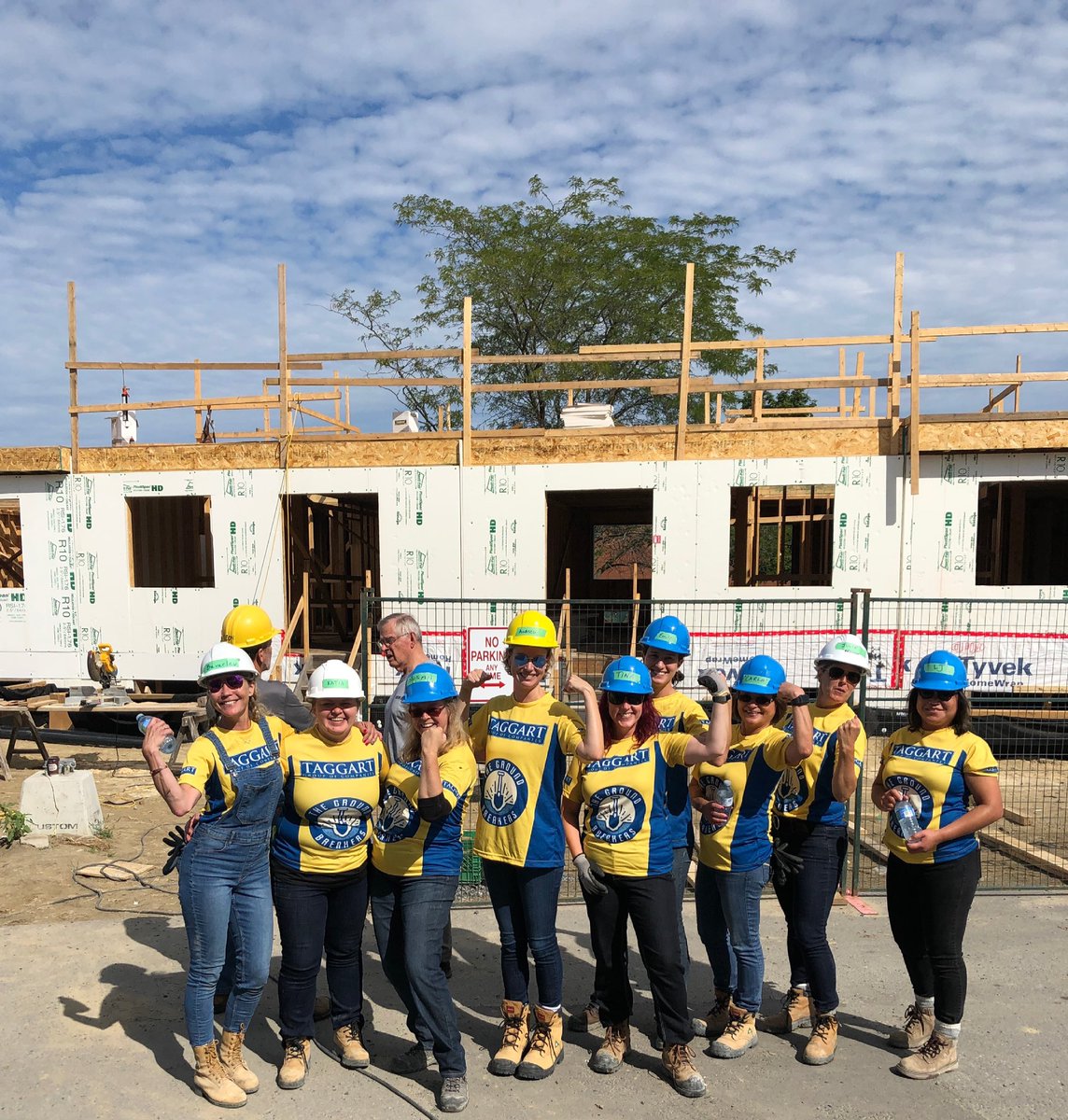 TaggartRealty's tweet photo. Happy International Women’s Day! We are lucky to have so many smart &amp; talented women on our team at TRM. In 2019 the women of TRM came together to help build homes for #HabitatForHumanity Looking forward to the day we can help out again! #InternationalWomenDay #ChooseToChallenge https://t.co/zoVK5HTXq3