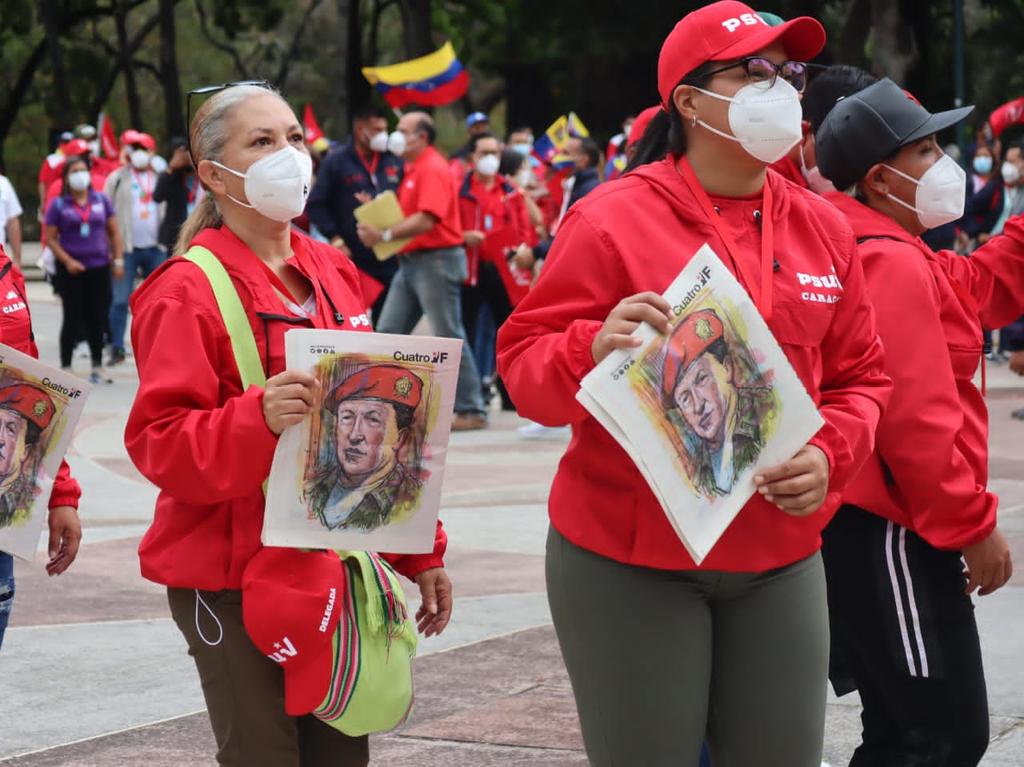 Las Mujer venezolana ha sido pilar para  la Revolución Bolivariana, es por ello que hoy destacamos su compromiso, trabajo y esfuerzo. ¡ Feliz Día mujer revolucionaria! 

#CuarentenaRadicalReforzada