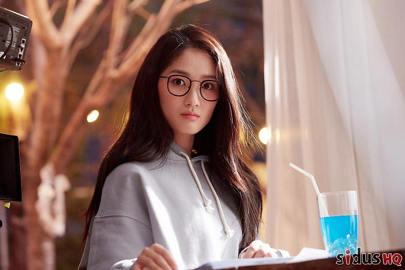 Hyeyoonshi's tweet photo. [080321] SidusHQ Naver post update behind the scene of @.livegoddess_kr X Kim Hyeyoon. (1)

#KimHyeyoon #김혜윤 #LiveGoddess #라이브여신 https://t.co/rwpTY4arCh