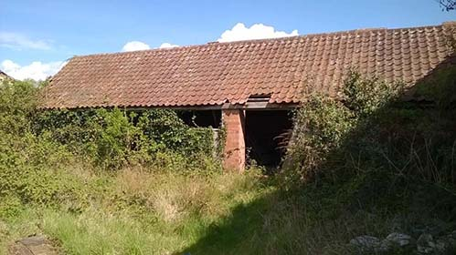 Do you need planning permission to convert a barn?
What is the difference between planning permission and permitted development rights?
#barnforsale #planningpermission 
barnsetc.co.uk/barn_planning_…