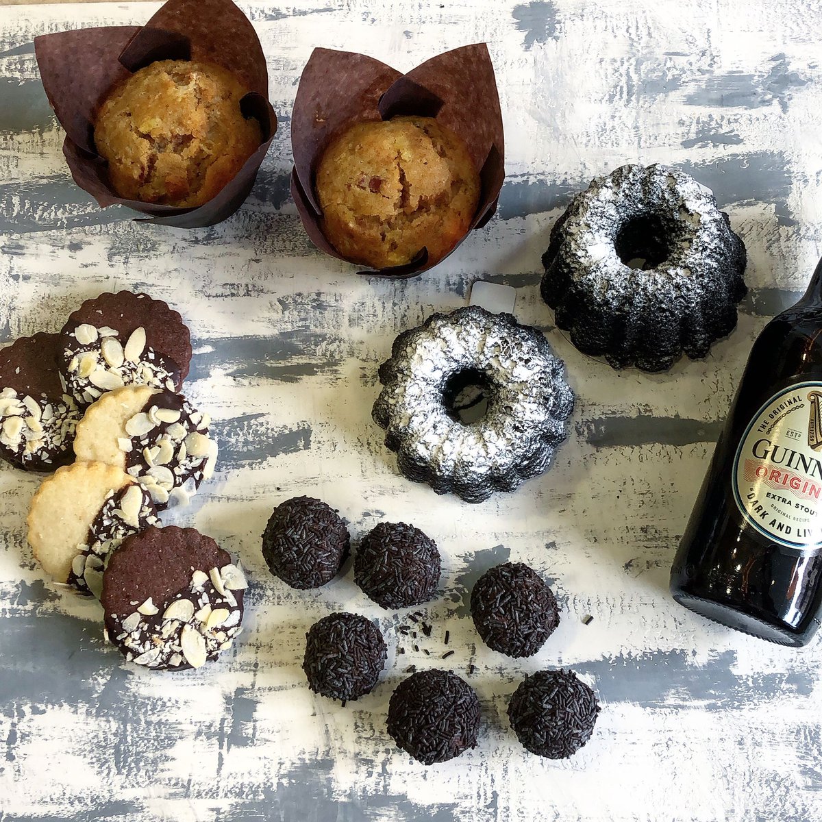 Dulces & Co Bakery tweet media