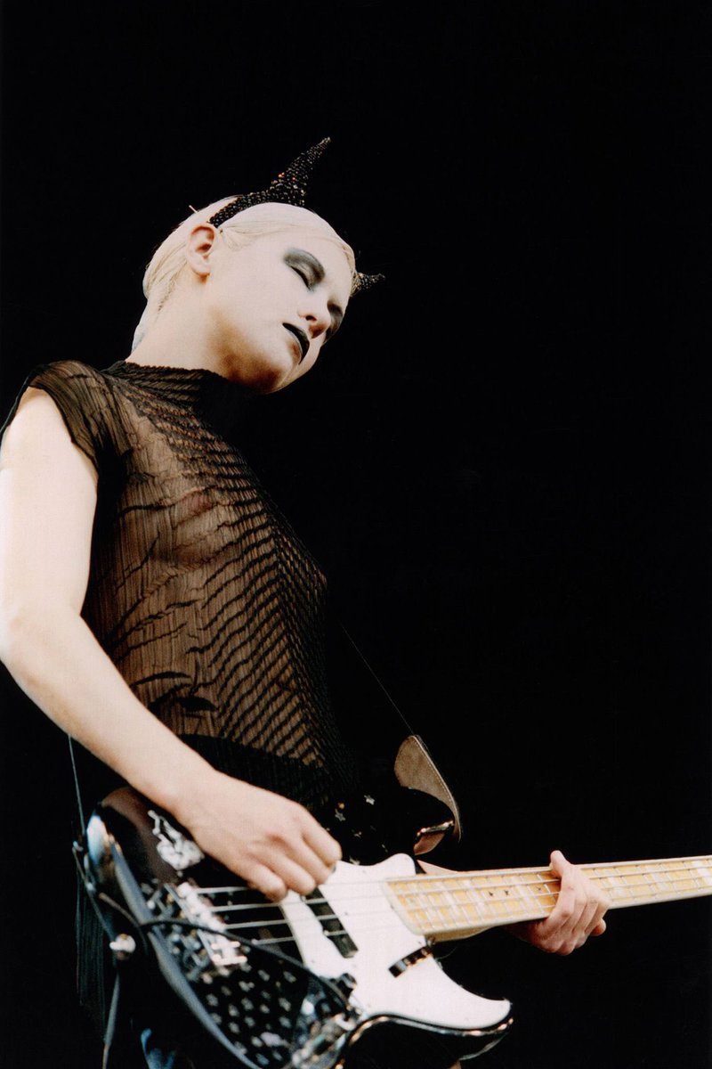 d'arcy wretzky (the smashing pumpkins), image size:800x1200