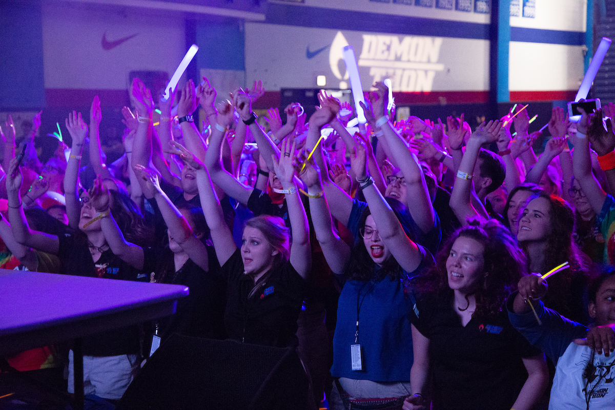 DePaulU's tweet image. .@LurieChildrens has honored @DemonTHON for raising more than $1 million over the program’s history. Known best for its annual 24-hour dance marathon, the student organization aims to raise funds, awareness and support for children with pediatric illness. ow.ly/iuv950DSXij