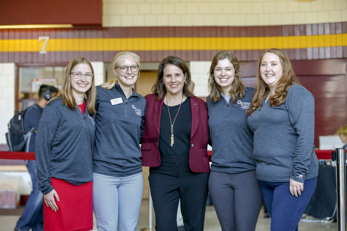 UMNews's tweet photo. Today is International Women's Day! Here's to all of our women leaders that make our campus stronger. #UMNproud #WomensHistoryMonth

Some images were taken before the pandemic. https://t.co/n9102vU9JG