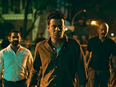 fahadviews's tweet photo. #TheFamilyMan 
@BajpayeeManoj plays Srikant Tiwari with such an ease that him alone is a good enough reason to binge watch. His slang &amp; dialogue delivery are on point,earns his character much more delightful &amp; relatable.

The show is a precise mix of humor, drama &amp; spy tactics. https://t.co/KpQQXOt7k3