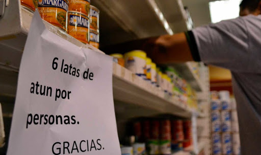 ecoanalitica's tweet photo. Volver al control de precios nos llevará a la escasez de años anteriores: @barcenasluis https://t.co/vtz8AQxob9 (Vía @NDtitulares) https://t.co/luHZgeqPN8