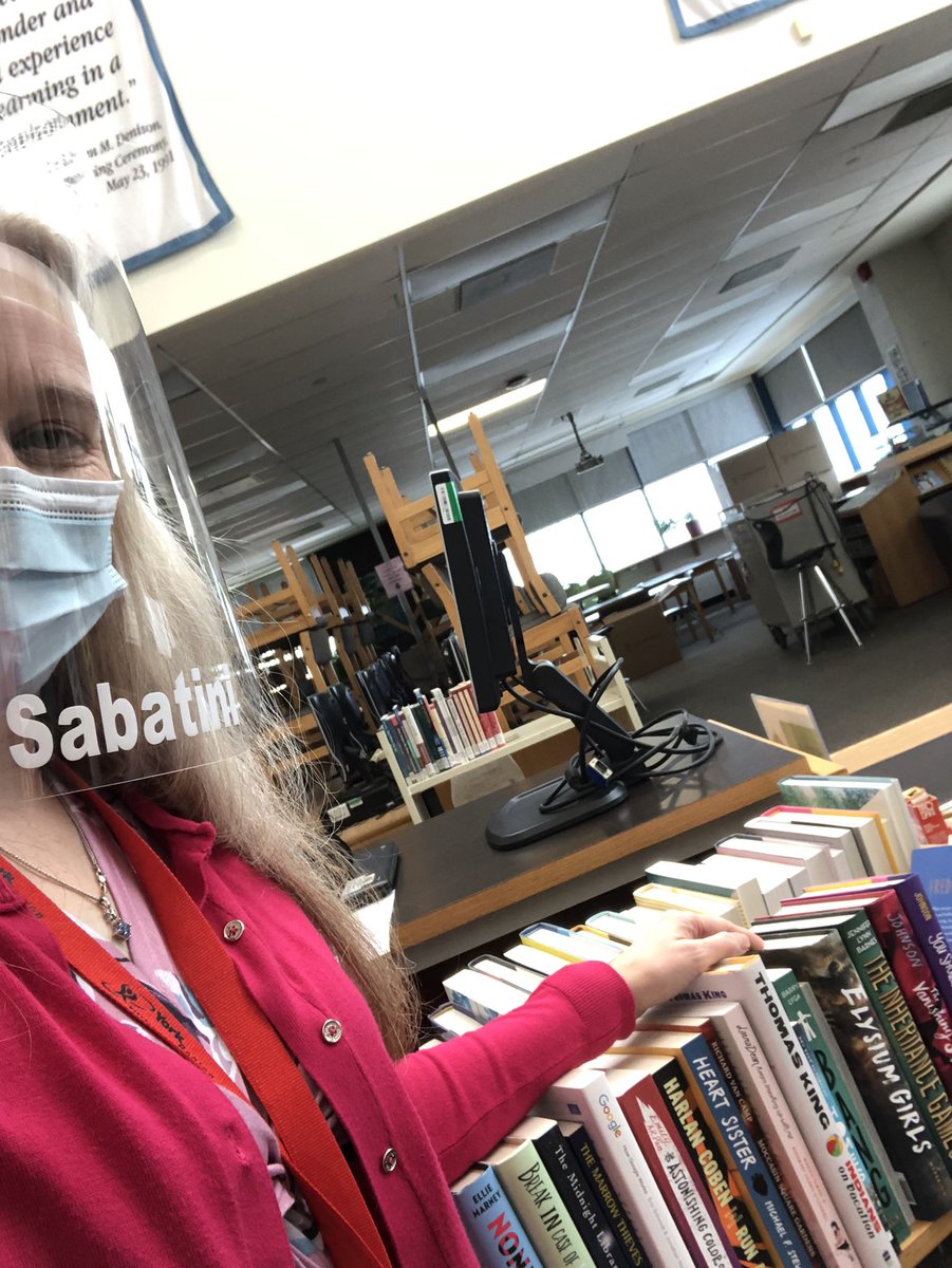 CommonsDenison's tweet photo. #PinkShirtDay2021  Be kind and courageous - stand up against bullying. Tip: Reading fiction increases empathy. https://t.co/0Z8NyCvNSP