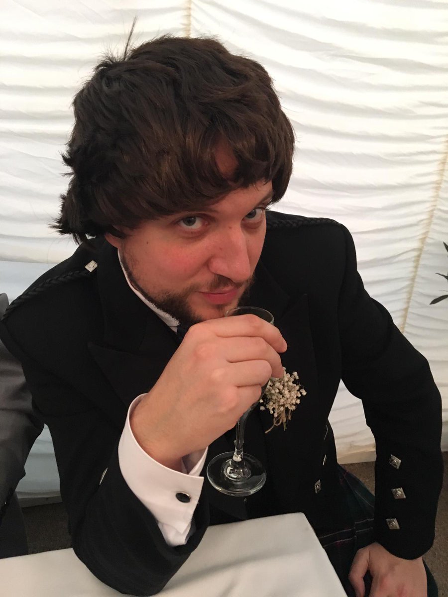 benjicong's tweet image. Post an image of yourself as the final boss without downloading new pics