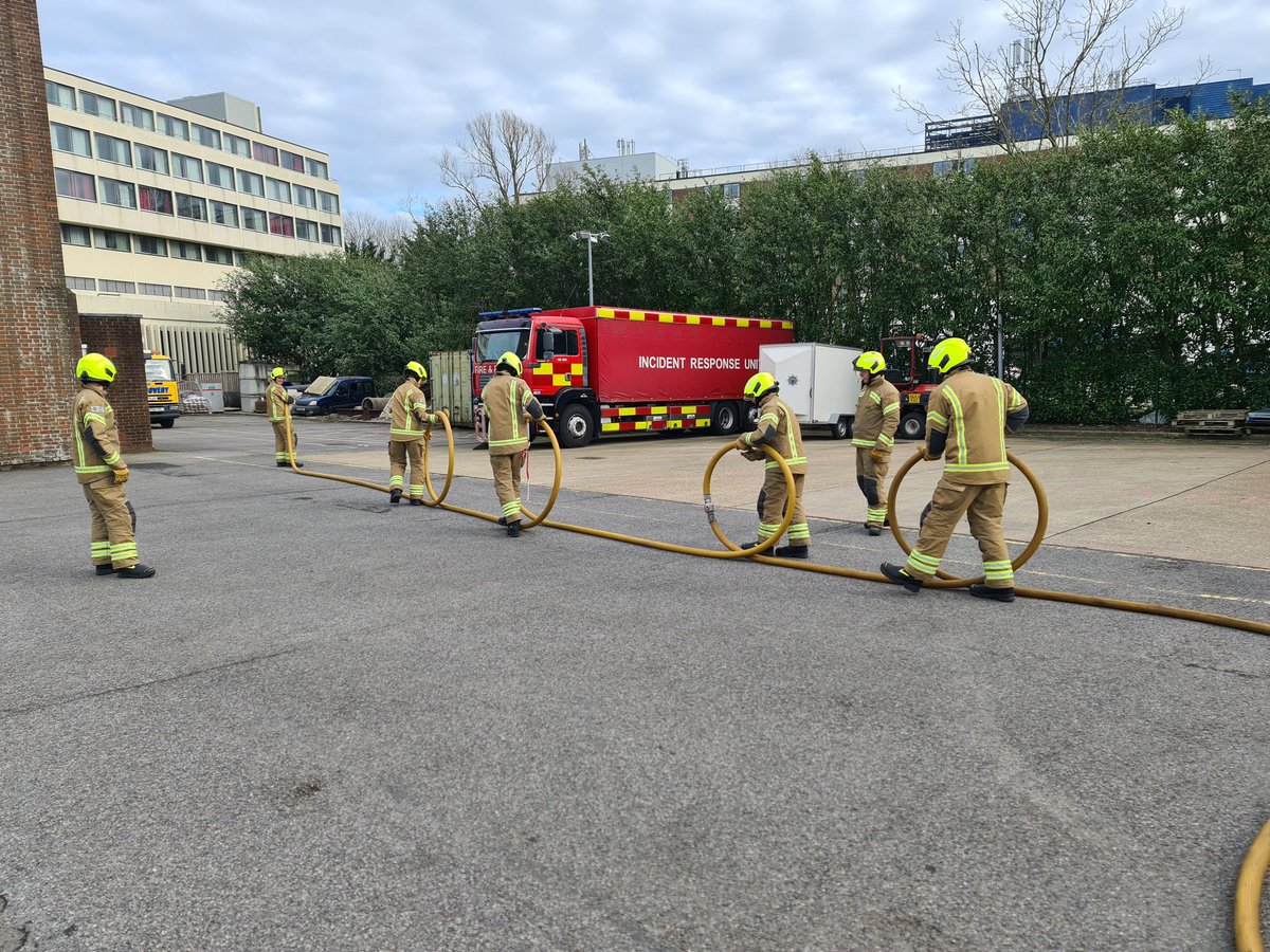 lclarke1984's tweet photo. Day 8 for the retained recruits. Today @WSFRS_TDA @WestSussexFire taught the new recruits about Dutch roll, Cleavland load, 9m ladder. But it was also the day the recruits extinguished their first fire #SmilesAllRound #retained #firefighters #fire #hose #ladders #BestJob https://t.co/HSGCErNXmd