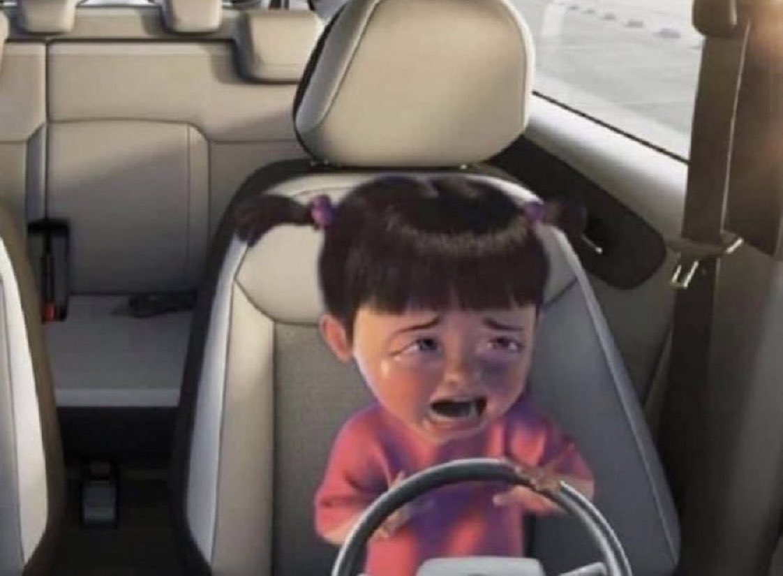 thekillakay_'s tweet image. When your car broke down at the red light and everybody start blowing their horn