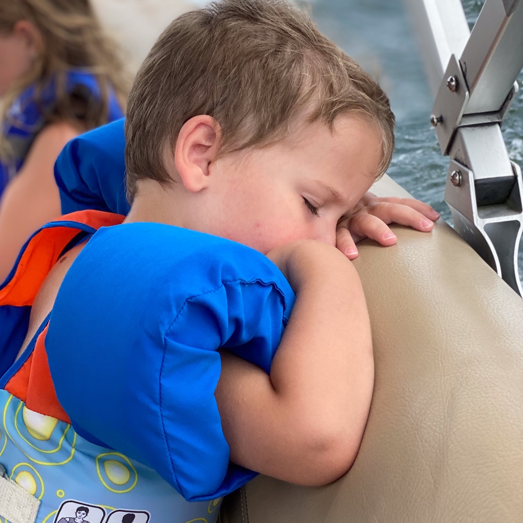 PontoonDepot's tweet photo. Wake me up when it's boating season! Are you as ready to be on the water as we are?? #dreamingofsummer #lakedays #Pontoonboats #Pontoondepot #boating #kidsonboats #goodbyewinter https://t.co/qKxwqRBmoY