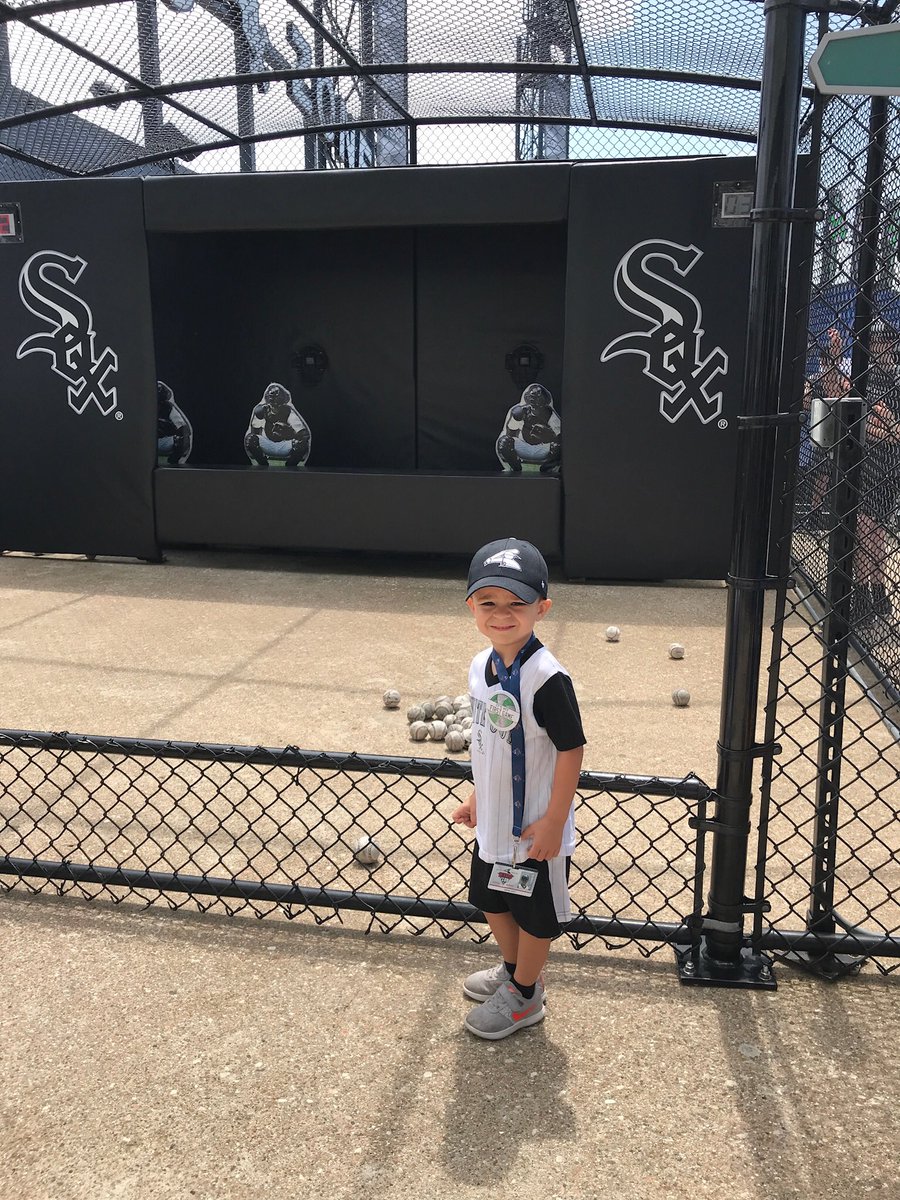 . <a href="/jasonbenetti/">Jason Benetti</a> I know it’s an improbable ask but my 5 yr old is doing a project for school &amp; needs to interview someone who does what he wants to do when he grows up (sports announcer) My 12 yr old daughter said he should interview you. Any chance you’d be up for the assignment?