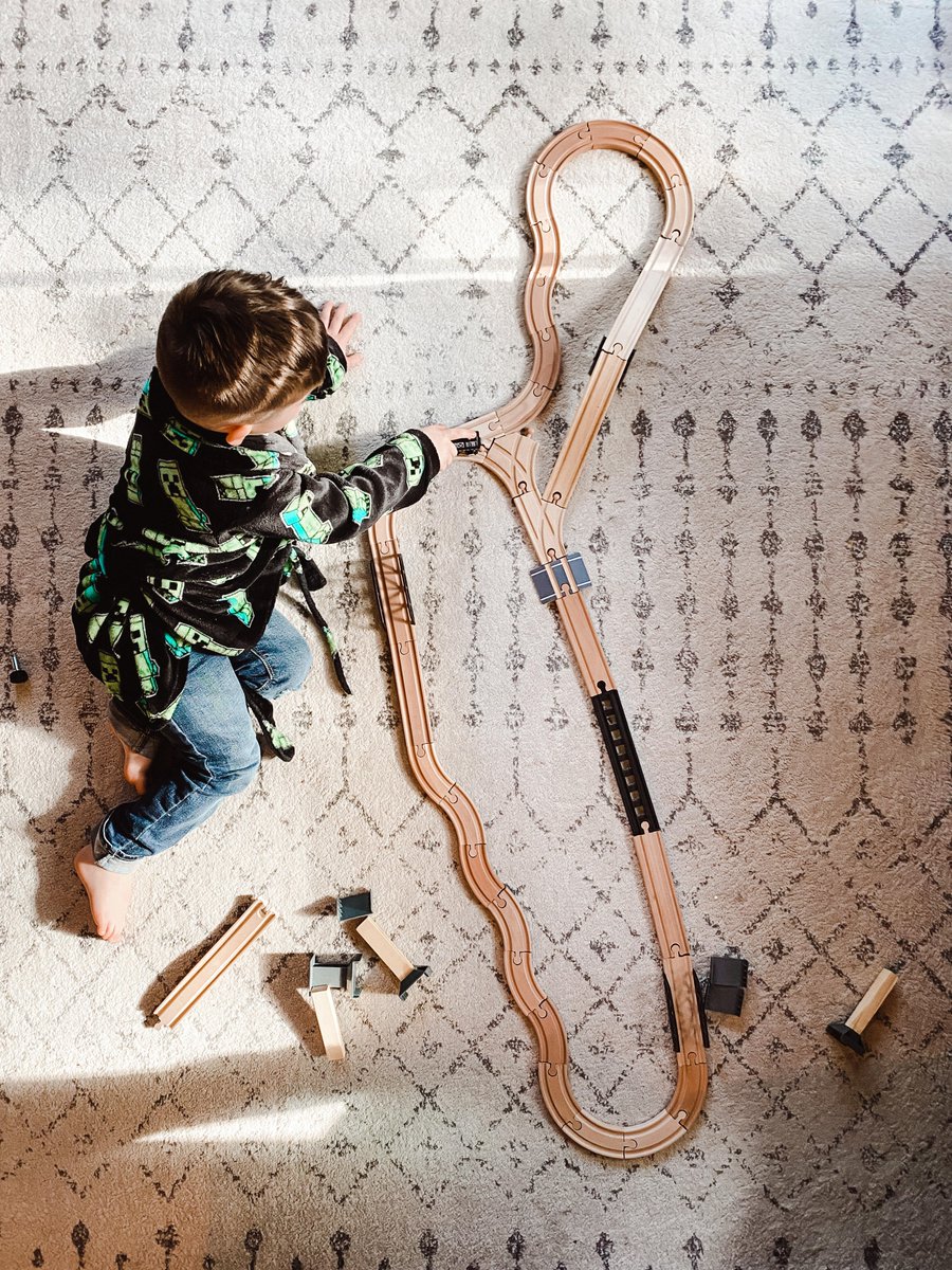 stockimo's tweet photo. Will never forget those wooden train track days.
With a large portion of the world still under some kind of restriction it's great to see photographers still being creative at home.
Great job to Rebecca Dunn : D
#Indoorphotography #Traintracker https://t.co/clUpVcnZ78