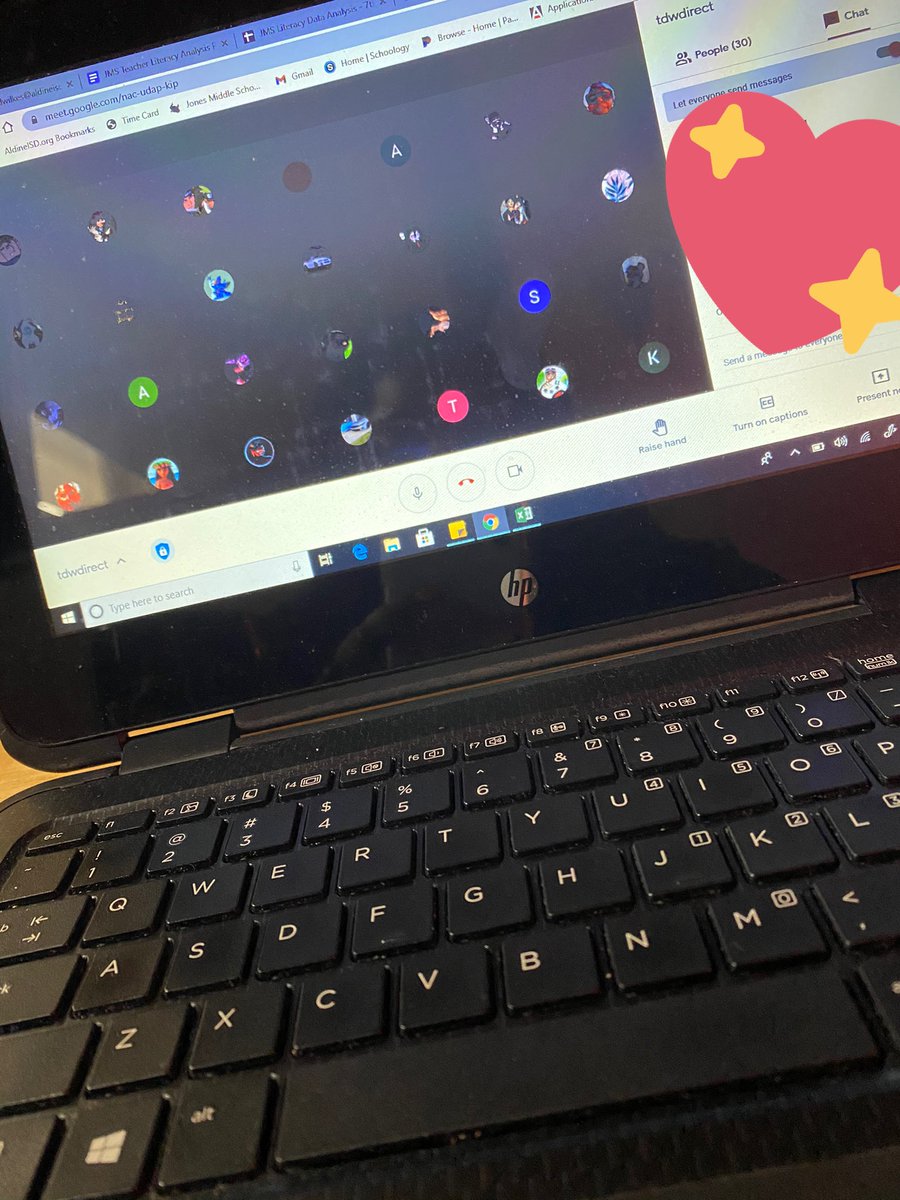 Turner_of_Pages's tweet photo. This morning these kids brought me so much joy! They don’t even know how happy I was to just see them chatting in the chat box and telling me about some of their adventures with the winter storm. One of my students said she missed my smiling face ❤️#JonesMS #TorosYouKnow https://t.co/FSrv6X2jXl