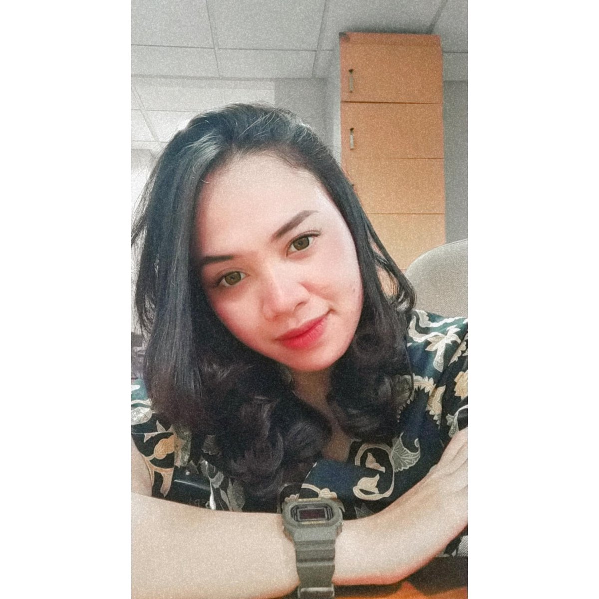 verraoct's tweet photo. jangan pernah jadi pelangi buat orang yang buta warna~ 🙃 https://t.co/g9vaOW8yJZ