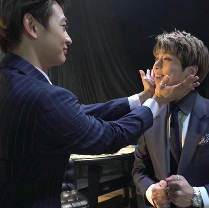CShawol2's tweet photo. Boa tarde galera, pra quem conheceu o projeto agora, sugiro que entrem na thread fixada no nosso perfil. E não se esqueçam de fazer o teste do buzzfeed pra saber se você é #TeamCRECHE ! O #ItsSHINeeDay vai começar hoje 🛸 https://t.co/cLk0R0tL8Z