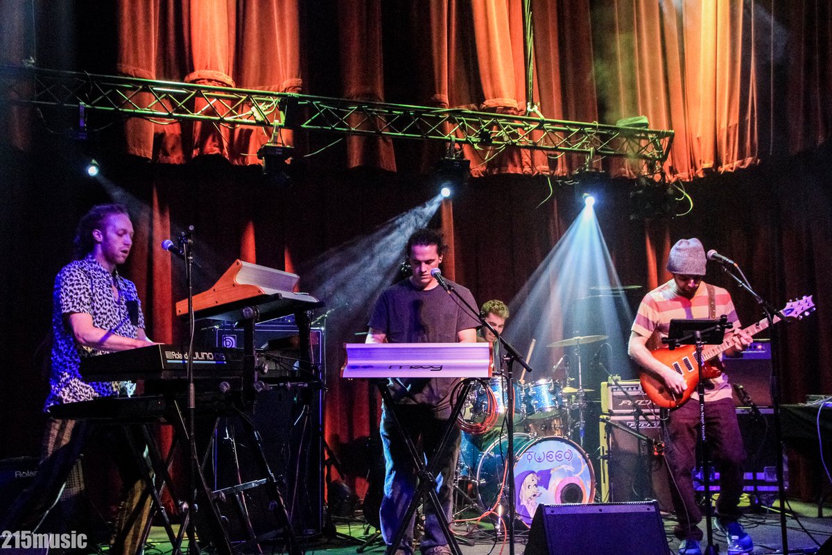 215Music tweet media