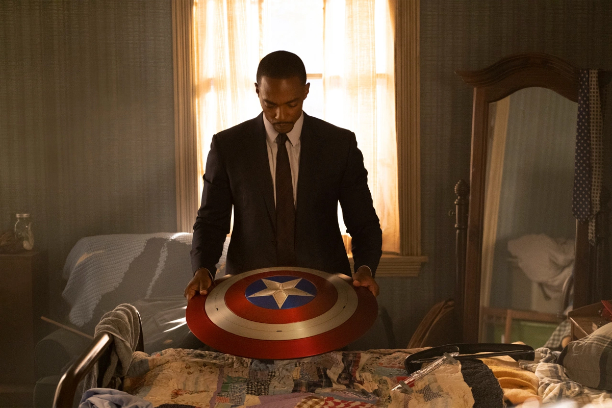 inspiredua's tweet photo. Marvel і Disney+ опублікували нові кадри серіалу «Сокіл та Зимовий Солдат» 🔥 https://t.co/oHOp8LSVbR https://t.co/GlEBVrFwlE
