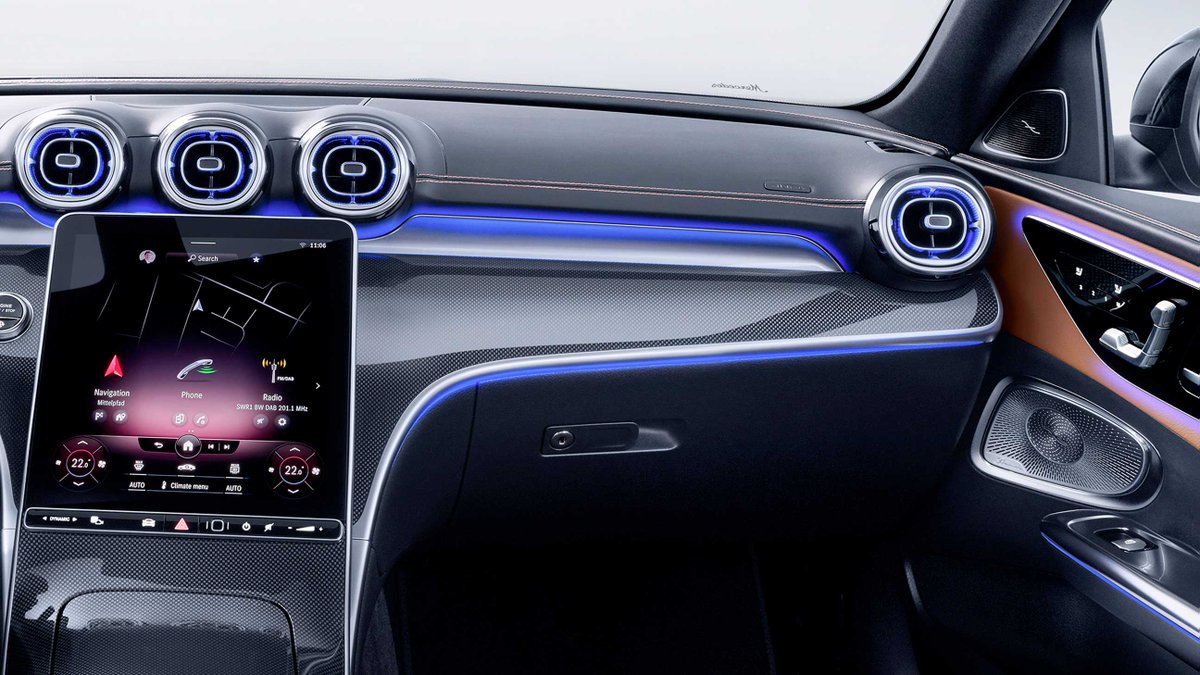 Ha llegado una nueva zona de confort.
Así es el nuevo Clase C, más digital y eficiente que nunca.

#NuevoClaseC #MercedesBenz